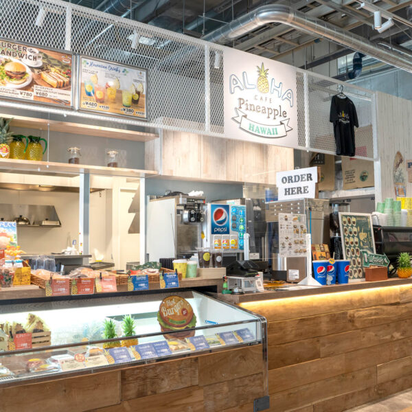 ALOHA CAFÉ Pineapple みのお船場店　セルフスタイル専門店（メニュー・値段が異なります）